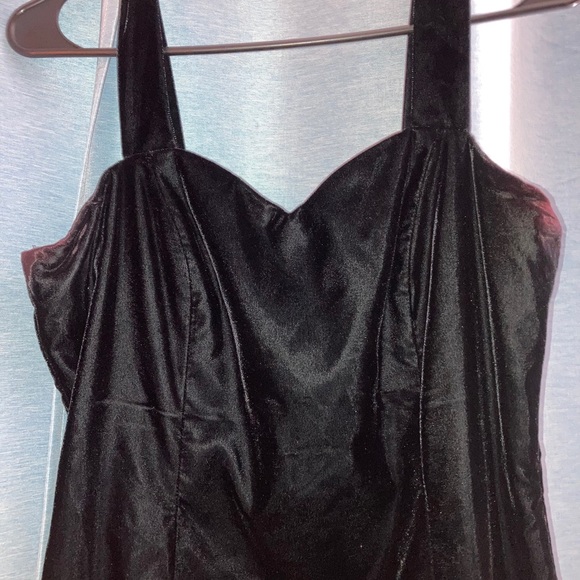 Formal velvet dress/ jacket size 8 - Picture 11 of 16